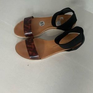 Dolce Vita sandals size 9.5
